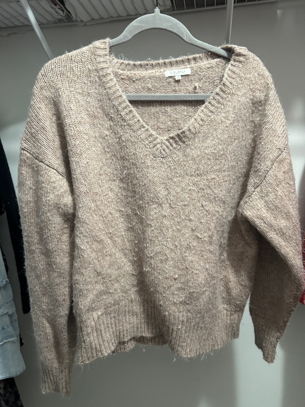 Z Supply V-Neck Sweater in Taupe Heather